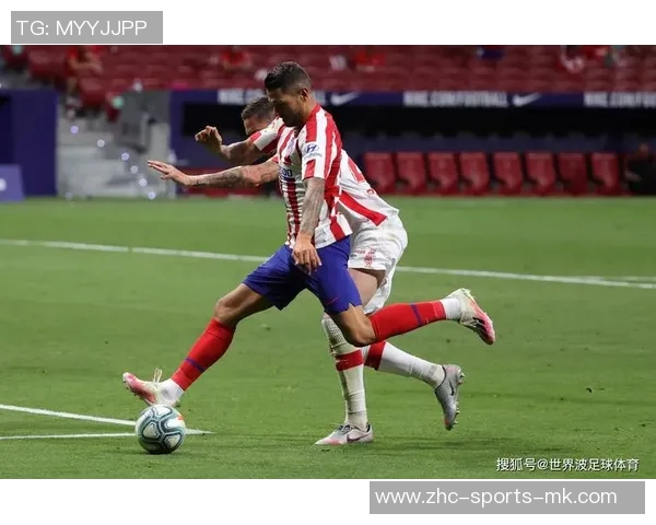 足球捅射技巧解析如何在比赛中有效运用捅射提升进攻效率